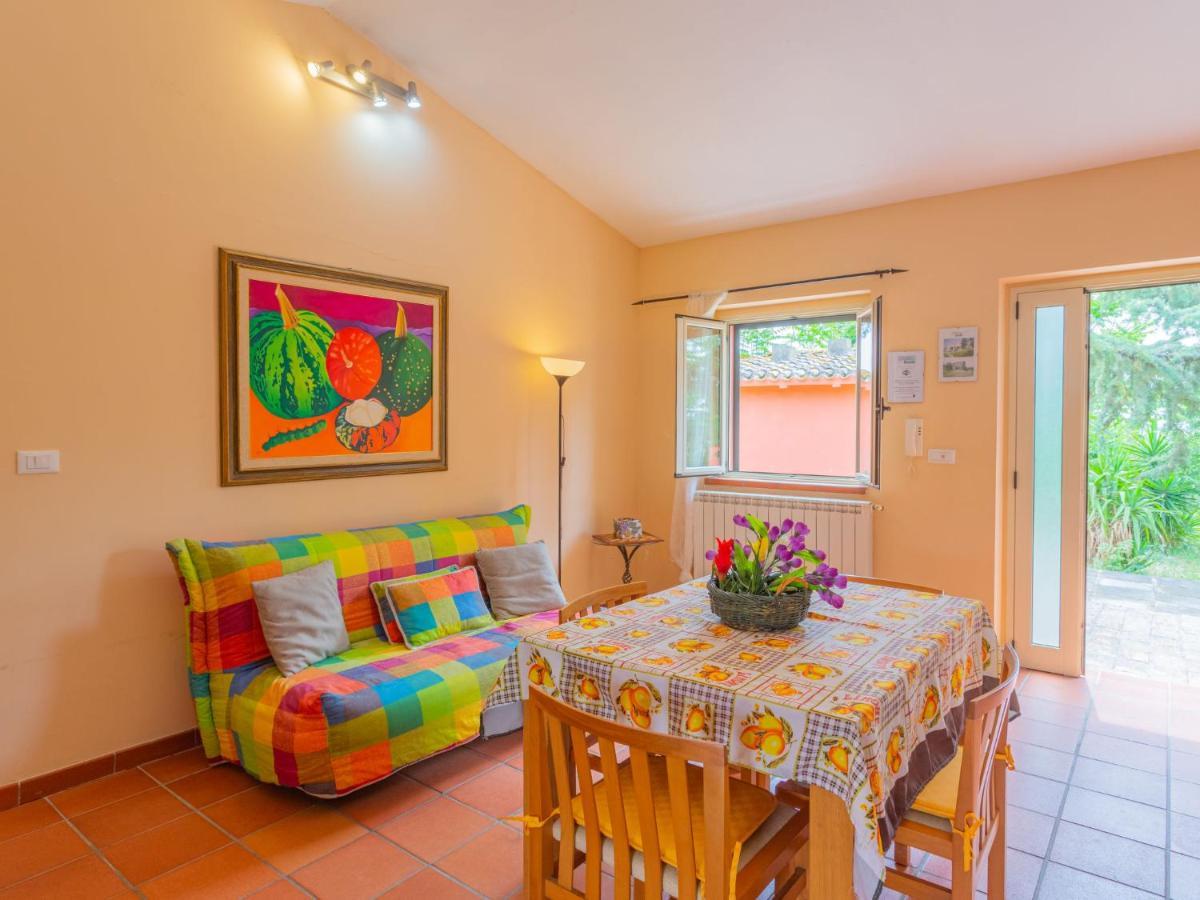 Holiday home Apartment Contrada Brecciano-2 By Interhome